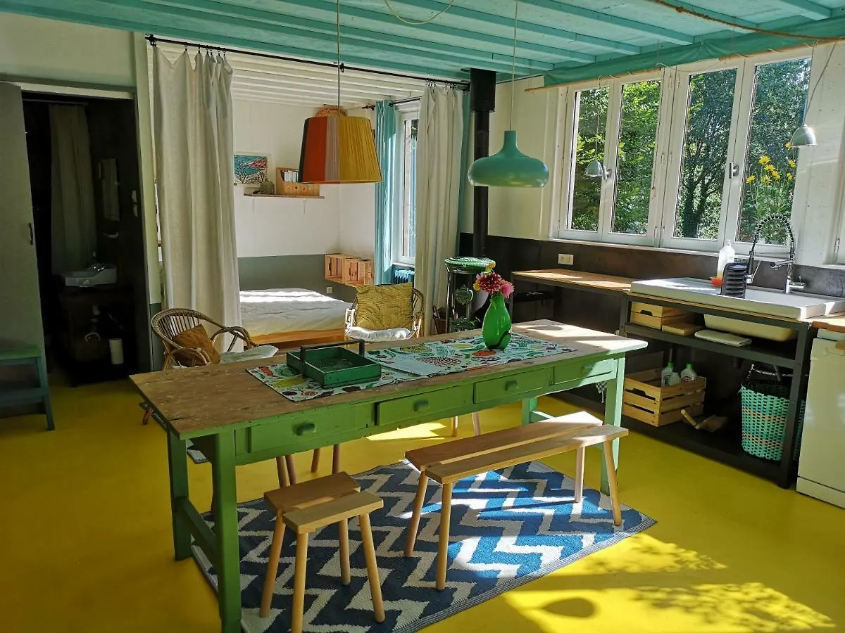 La Cabane Dans Les Bois ! Apartment Marzan