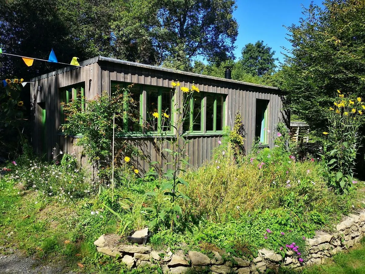La Cabane Dans Les Bois ! Apartment Marzan